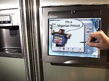 Холодильник-спамер. © Фото с сайта dvice.com