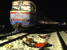 Дизель-поезд протаранил микроавтобус под Сумами. © Фото с сайта Korrespondent.net