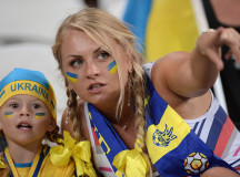 Украинские футбольные болельщики. © Фото с сайта iplsc.com