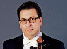 Русский виолончелист Сергей Курочкин. Фото с сайта classicalmusicnews.ru