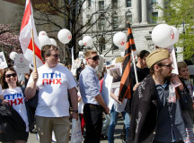 Белорусы и украинцы испортили ''колорадам'' митинг в Нью-Йорке