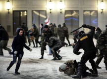 Разгон митинга 19 декабря 2010 года. © Кадр из художественного фильма "Жыве Беларусь"