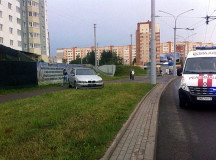 BMW вылетел на тротуар и сбил пешеходов. © Фото - ГАИ Московского района Минска