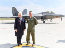 США разместили в Литве F-22 Raptor (ВИДЕО)