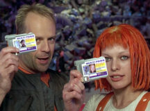 Раньше мультипаспорт можно было видеть лишь в фантастике. 
© Кадр из фильма "Пятый элемент""