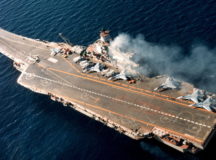 Авианесущий крейсер "Адмирал Кузнецов". © Фото с сайта krasvozduh.ru