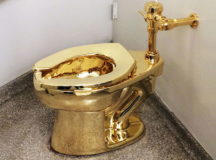 Золотой унитаз. © Фото с сайта newyorker.com