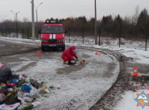 В Бресте обезвредили памперс с радиацией. Фото - пресс-служба МЧС Беларуси