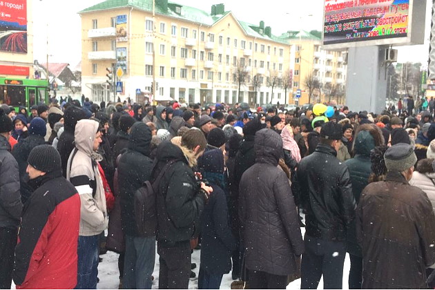 Митинг "тунеядцев" в Барановичах
