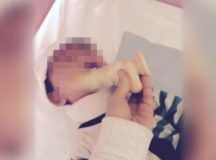 Юный россиянин с недетской игрушкой. © Фото из Instagram