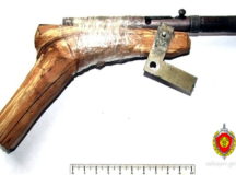 Самодельный пистолет из Орши. © Фото - пресс-служба ГКСЭ Беларуси