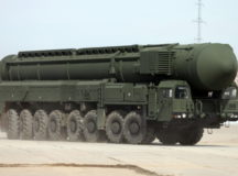 Тягач МЗКТ 79221 с ракетой "Ярс". © Фото с сайта wroom.ru