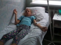 Пострадавший от воды с червями ребёнок в Новороссийске. © Фото - "Наша газета"