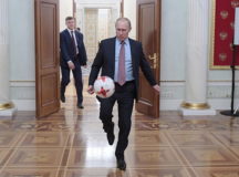 Путина могут оставить играть в футбол с самим собой. © Фото - РБК