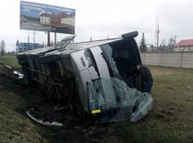 Разбившийся в Торжке автобус. © Фото - пресс-служба ГИБДД