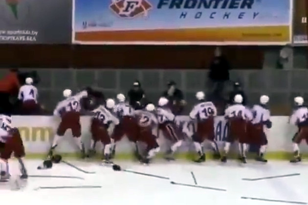 Момент массовой драки