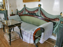 Пьяный россиянин залез в музей и украл артефакт