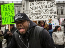 Демонстрация протеста афроамериканцев. © Фото с сайта breitbart.com