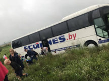 Белорусский автобус вылетел в кювет в Украине