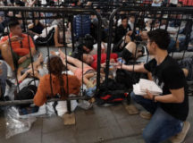 Huawei подарила повербанки покупателям iPhone