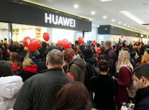 В Беларуси открылся первый бренд-шоп Huawei. © Фото - Владимир Чуденцов, BY24.ORG