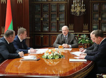 Во время совещания. © Фото - пресс-служба президента Беларуси.