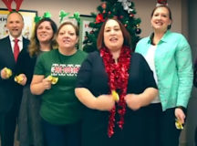 Сотрудники посольства США спели для белорусов. © Скриншот из видео