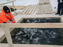 Фекальная крещенская прорубь в Митино. © Фото - News.ru