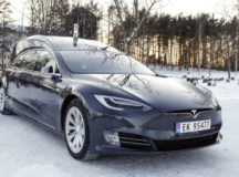 В Норвегии сделали из Tesla роскошный катафалк (ФОТО)