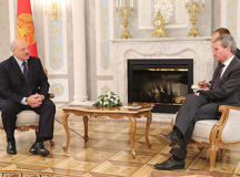 Александр Лукашенко принял Гюнтера Эттингера. © Фото - пресс-служба президента Беларуси