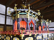 Трон императора Японии. © Фото с сайта independent.ie