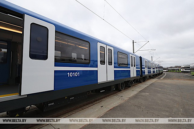 Представлен первый поезд Stadler для метро Минска