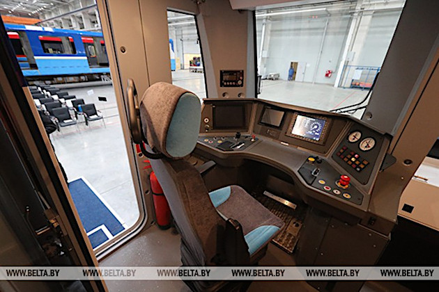 Представлен первый поезд Stadler для метро Минска