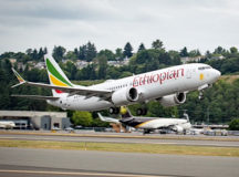 Boeing 737-800 MAX авиакомпании Ethiopian Airlines, аналогичный разбившемуся. Фото с сайта flightglobal.com