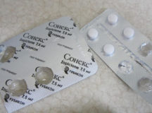 Таблетки "Сонекс". © Фото с сайта irecommend.ru