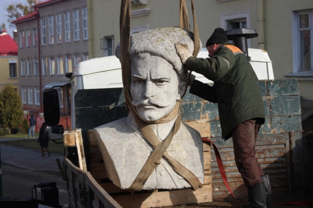 Василия Ивановича увозят из центра Гродно