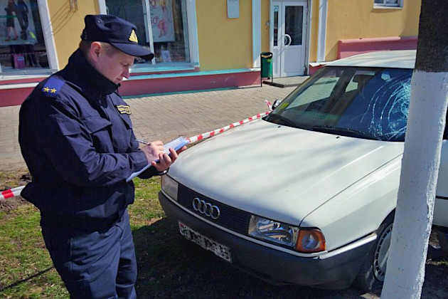 В Гомеле водитель насмерть сбил женщину на тротуаре и сам умер