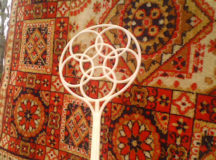 Белорус пострадал за то, что выбивал ковер слишком громко. © Фото с сайта pikabu.ru