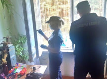 Белоруска бросила в окно соседку за жалобы на жизнь