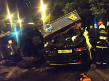 В Минске пьяные москвичи на Kia разбились о трактор