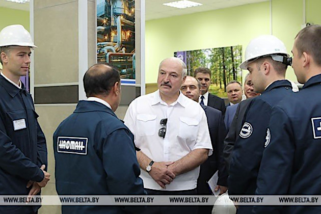 Александр Лукашенко посетил ОАО "Нафтан"